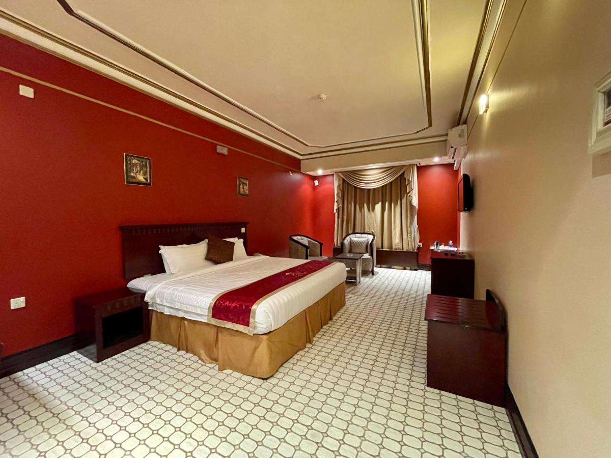 Al Mansour Grand Hotel Ḩafar al Bāţin Esterno foto