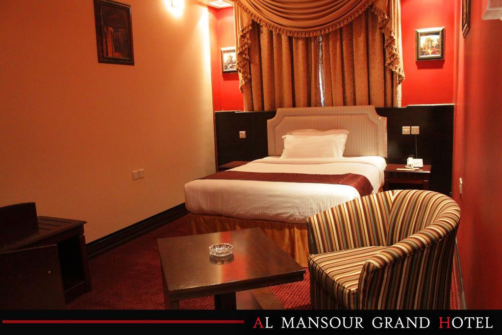 Al Mansour Grand Hotel Ḩafar al Bāţin Camera foto