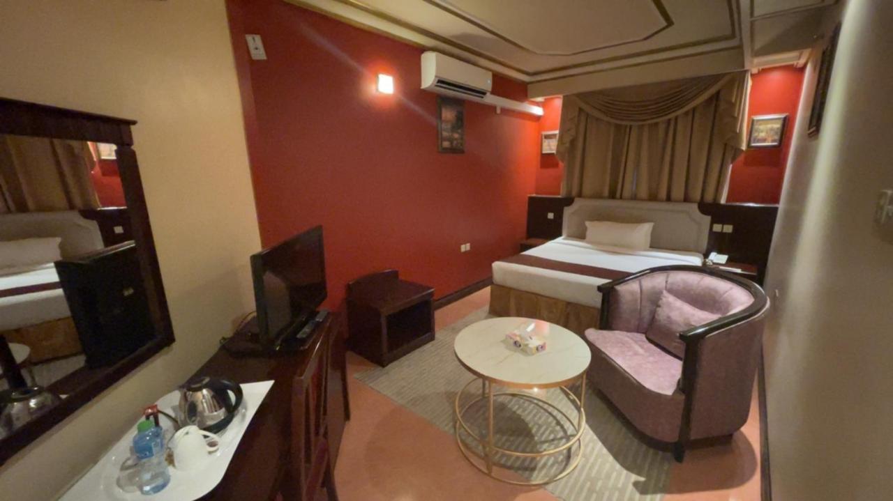 Al Mansour Grand Hotel Ḩafar al Bāţin Esterno foto