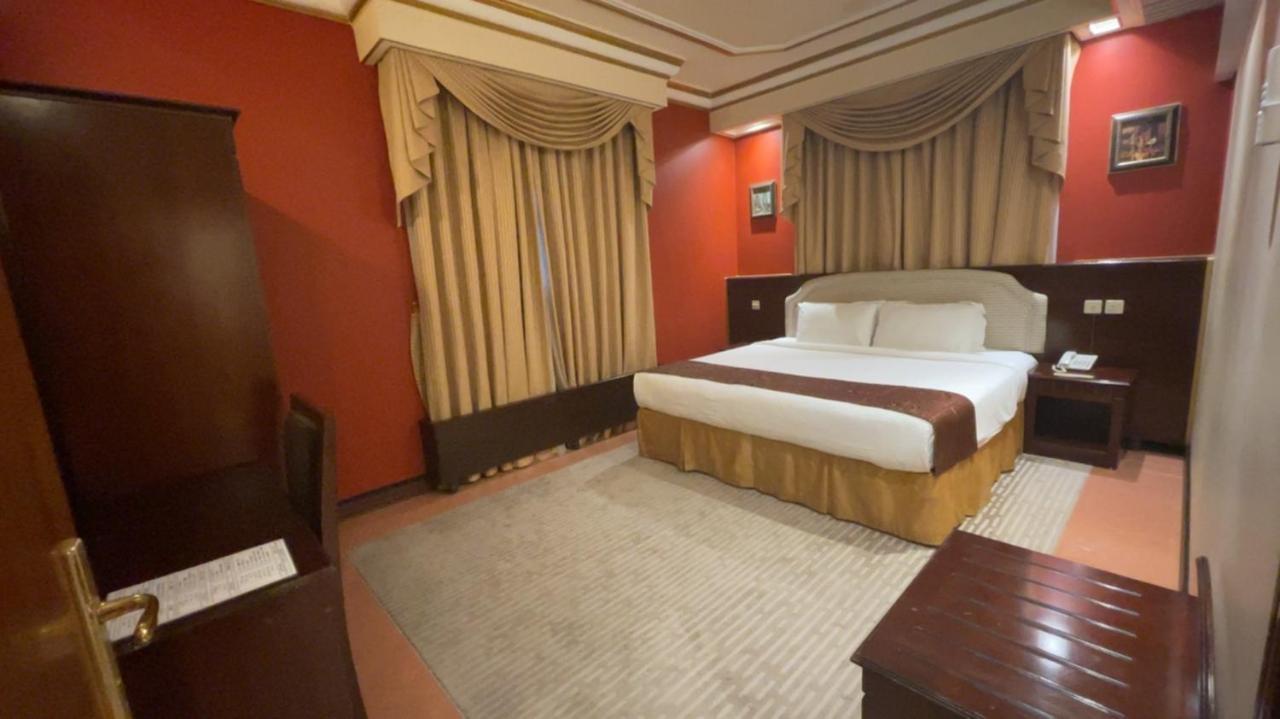 Al Mansour Grand Hotel Ḩafar al Bāţin Esterno foto