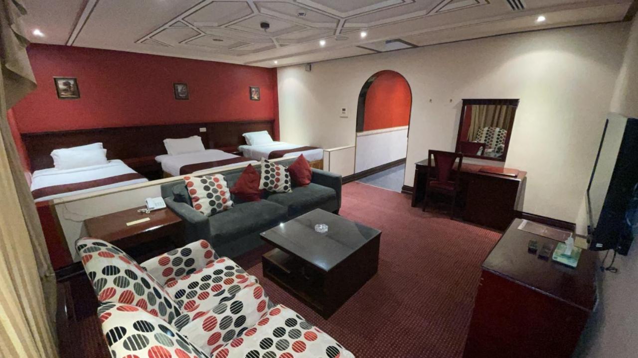 Al Mansour Grand Hotel Ḩafar al Bāţin Esterno foto
