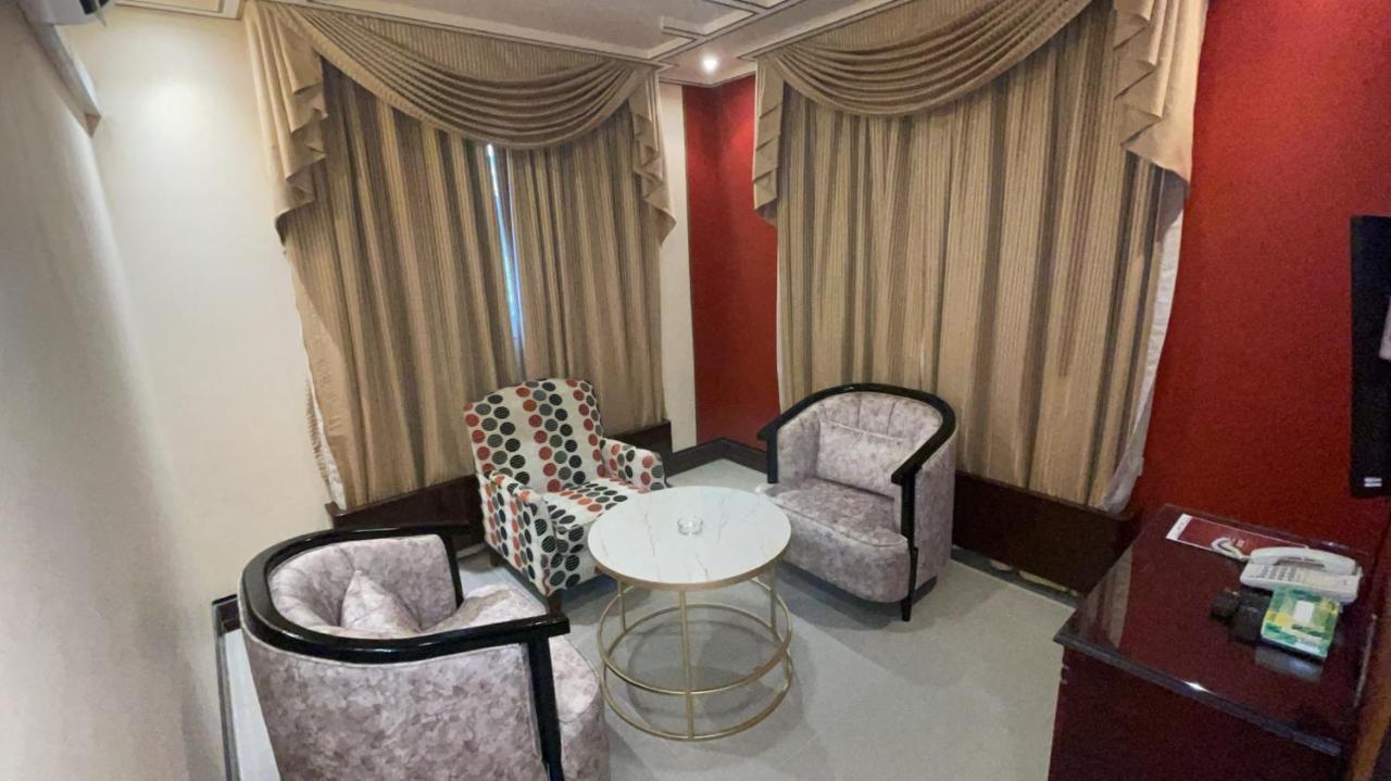 Al Mansour Grand Hotel Ḩafar al Bāţin Esterno foto